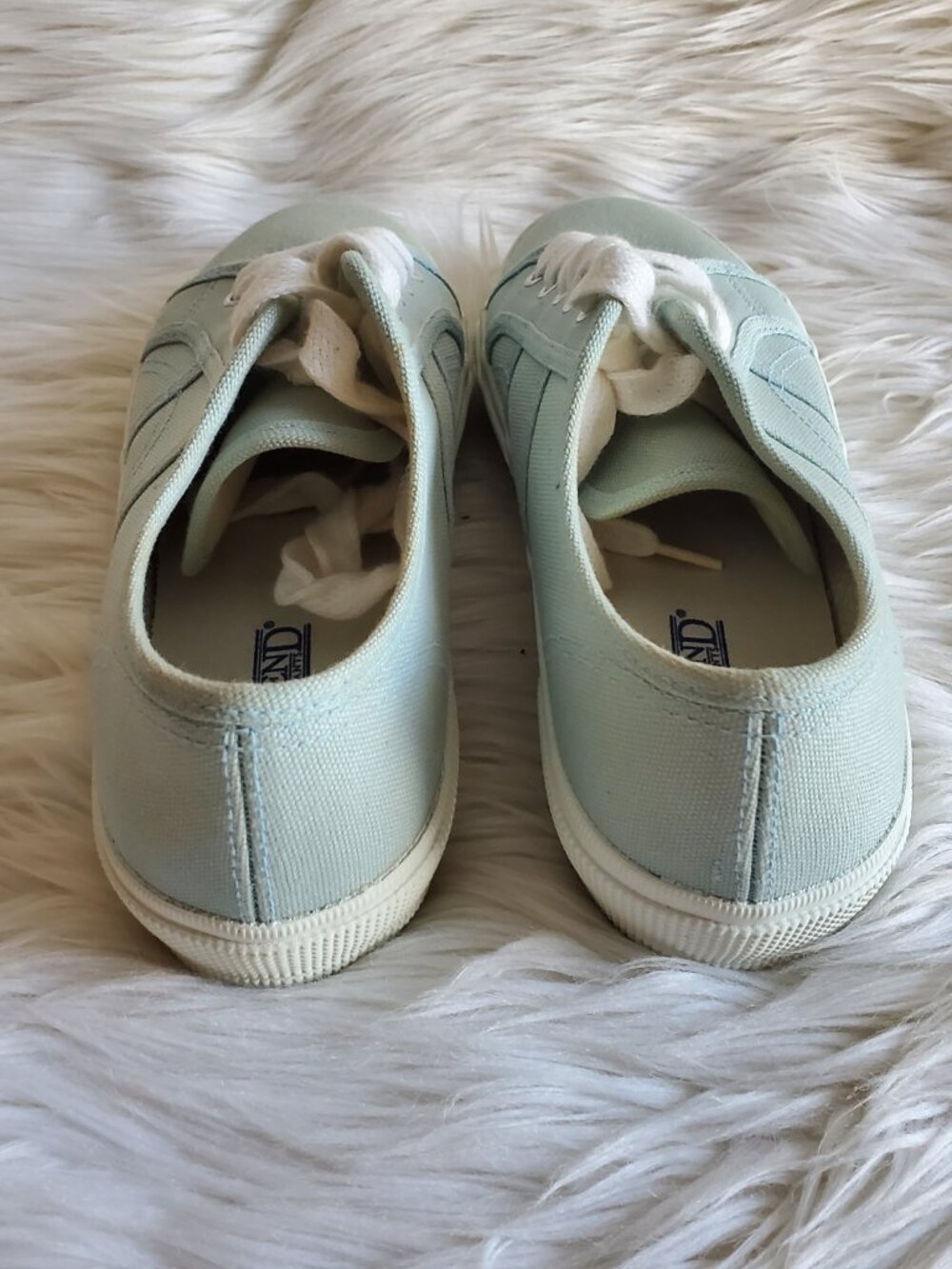 Lands' End Classic Pale Blue Canvas Lace-Up Sneaker SZ 7.5 - Picture 7 of 9